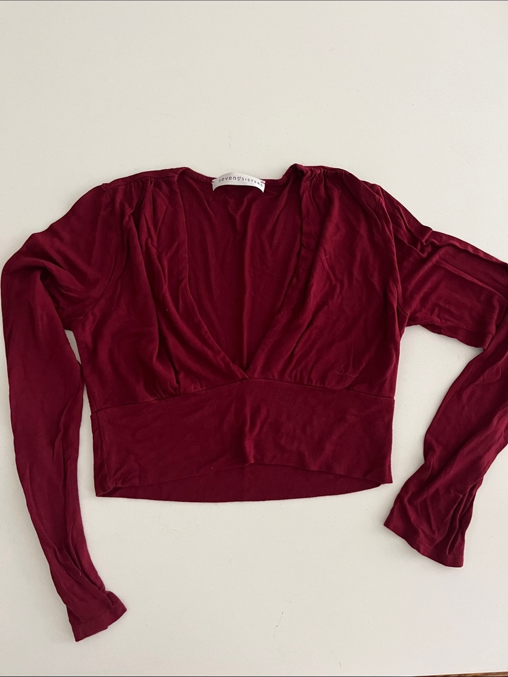 Seven Sister Burgundy V-Neck Long Sleeve Cropped Top